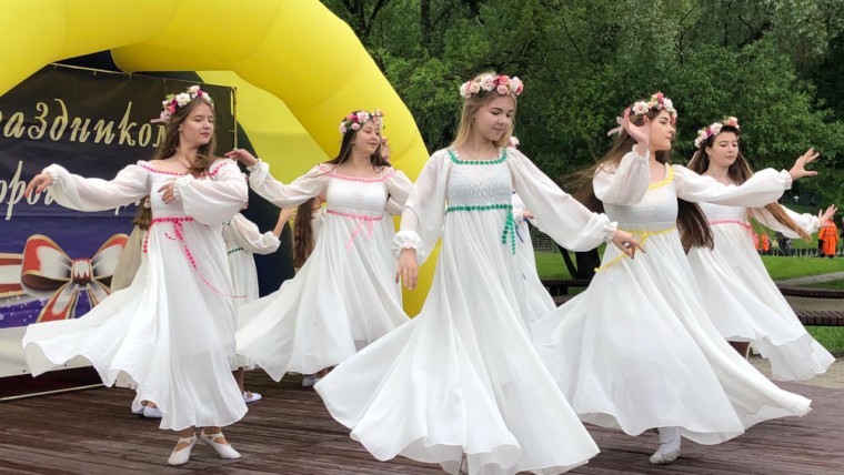 На Беловежском пруду прошло мероприятие посвящённое Дню защиты детей