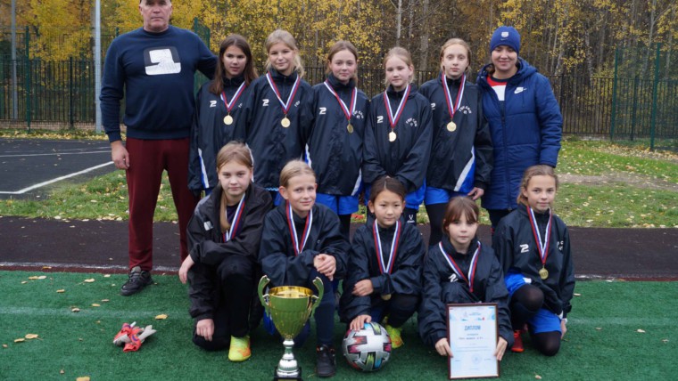Поздравляем юных футболисток из филиала СДЦ «Лотос» с победой!