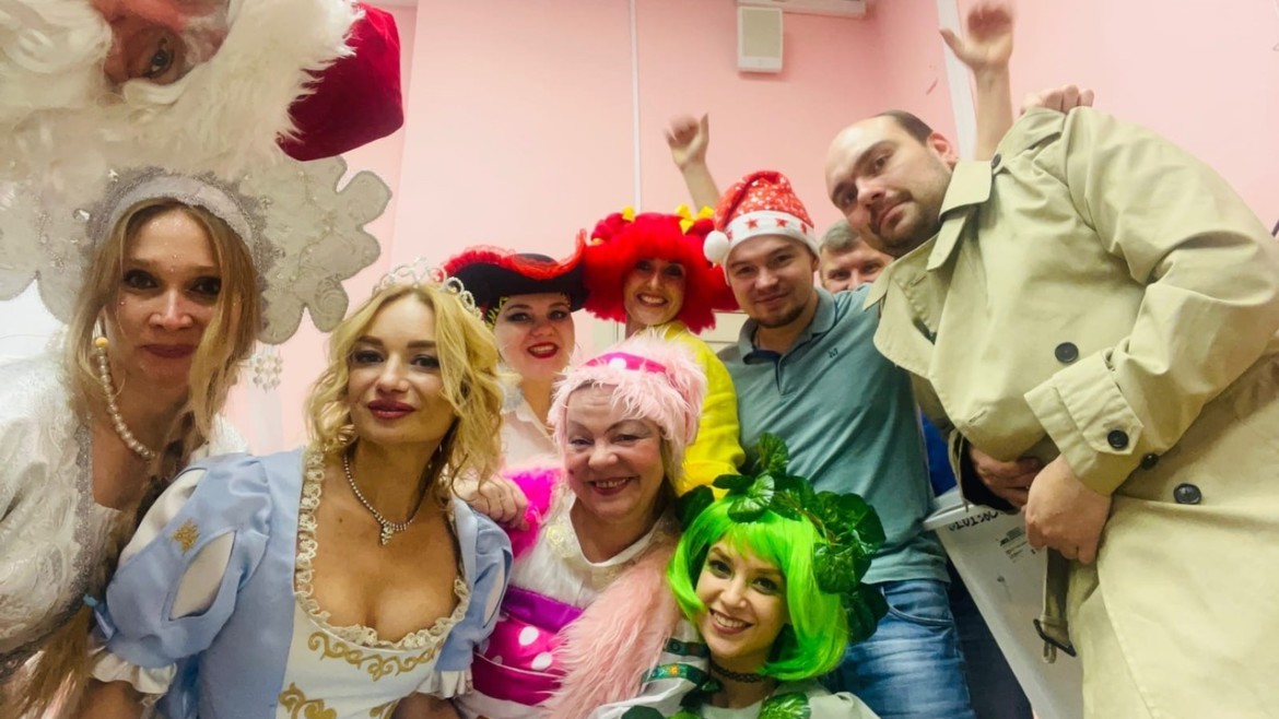 Филиал «Детский центр «Отражение» погрузил ребят в новогоднюю сказку.