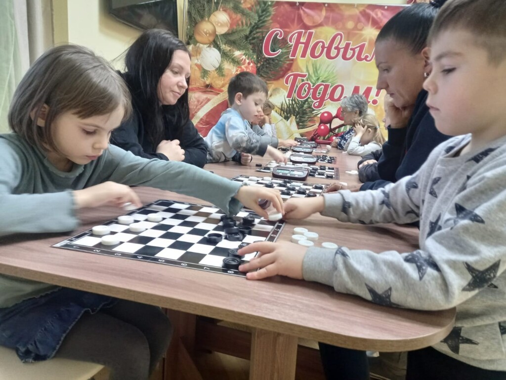 Филиал ЦДСМ «Астра» провел турнир по шашкам.