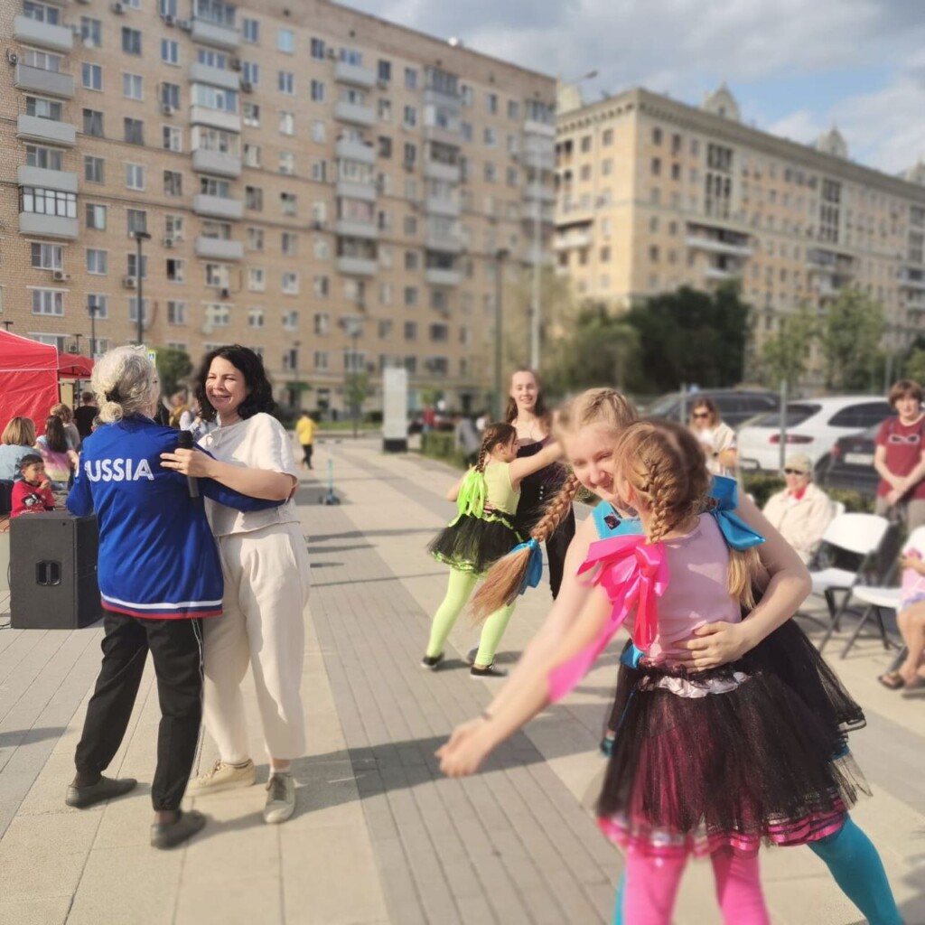 В Дорогомилово прошел культурно-спортивный праздник двора, посвященный Дню защиты детей.