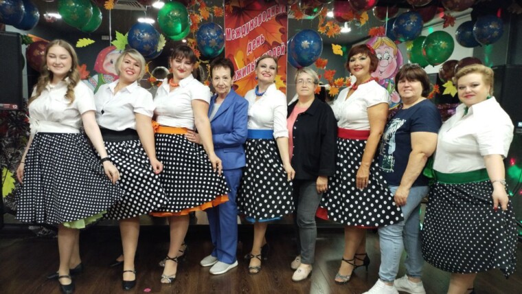 Филиал СДЦ "Лотос" провёл праздничную программу "Нам года, не беда"