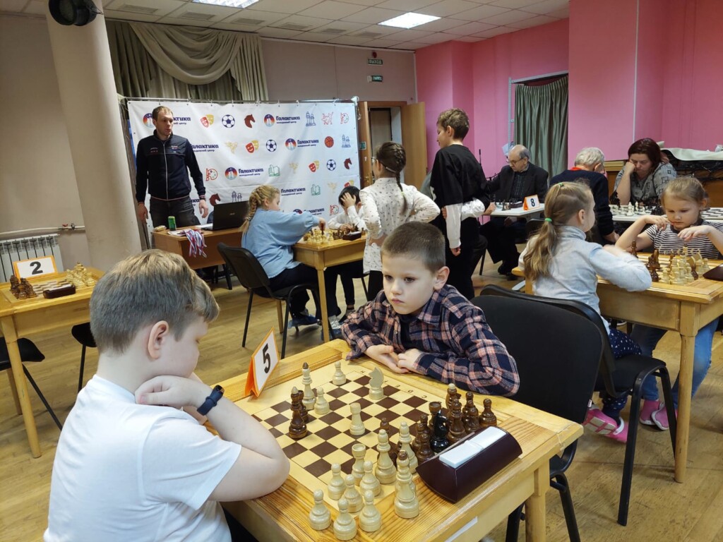 Филиал ПМЦ «Диалог» провел шахматный турнир «Белая ладья».