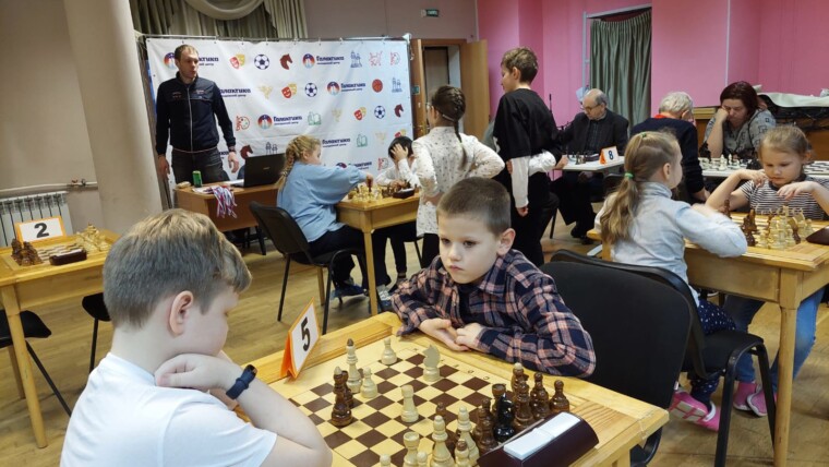 Филиал ПМЦ «Диалог» провел шахматный турнир «Белая ладья».